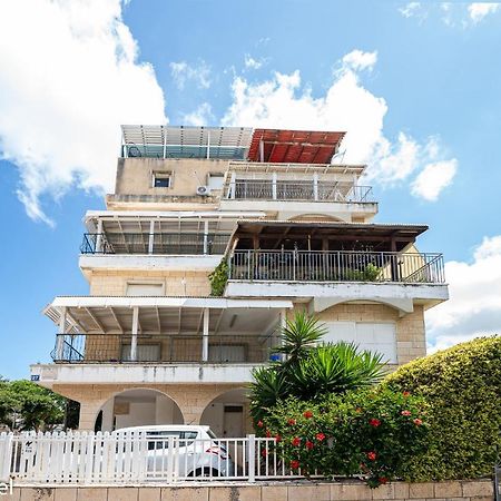 Presiada Heart Of Akko Apartment Exterior photo
